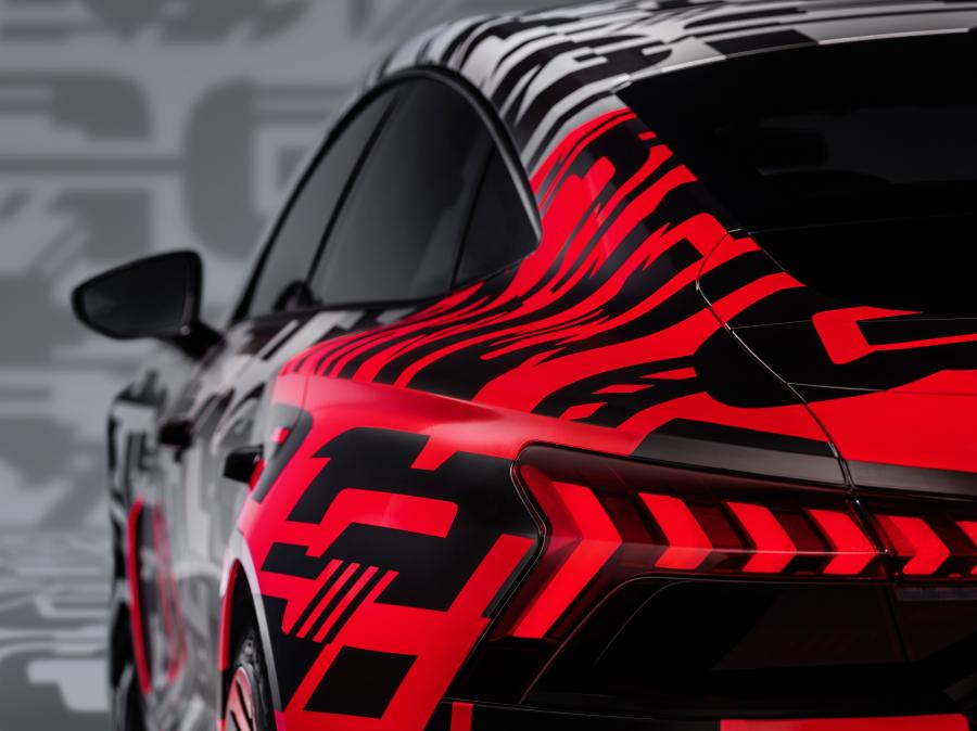 Детали экстерьера Audi e-tron GT Concept 2018 года  (фото 44 из 69)